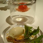 ラール・エ・ラ・マニエール - (2010/03)皮むきトマト香草の香り　チーズのシャーベットとルッコラ。