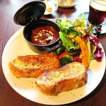 blanc noir - ビーフシチューのパンペルデュ  