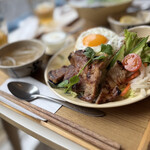 イエ トゥーン - コム・タン