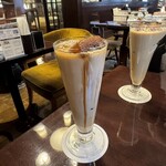 銀座七丁目花椿通り 椿屋珈琲 - 