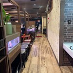 一升びん - 店内通路