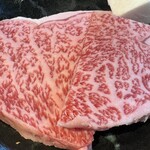 一升びん - 見事な霜降り肉