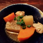 カントニクス - お通しの煮物