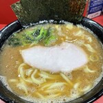 ラーメン 杉田家 本店