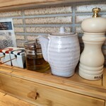 麺屋周郷 鶏のとりこ - 卓上調味料