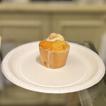 ミセスエリザベスマフィン ランドマークプラザ店 - ダブルチョコマカデミア　ミニサイズ　245円(イートイン)