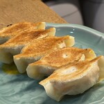手作り餃子の店 吉春 - 