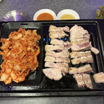 生サムギョプサル専門店 韓国市場 - 