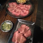 韓国焼肉花月 - 葱タン　厚切りタン