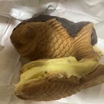 八起屋 - 料理写真:たい焼き（小倉）170円　たい焼き（クリーム）170円