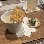 Restaurant MONTÉE - 