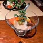 小石川 中勢以 - 