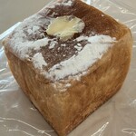 ベーカリー ニック - 「四角いクリームパン」180円税込み♫