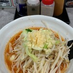 旨辛ラーメン 表裏 - 