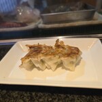 四方平 - 餃子