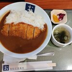 元祖はこだてラーメン おんじき庭本 - カツカレー