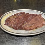焼肉ホルモン酒場 まる助 - 