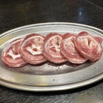 焼肉ホルモン酒場 まる助 - 