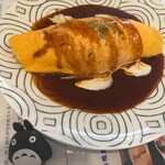 すみれ - 海老ピラフのオムライス、デミグラスソース