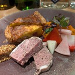 BISTRO AKIJI - 猪網脂を巻いた月の輪とキッシュ