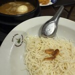 Zuu&Hein Myanmar Tea House - 