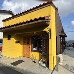 Butter yellow Cafe - 