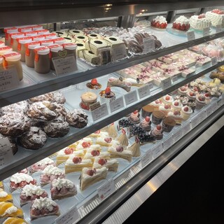 パティシエ ジュン ホンマ_1