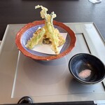 日本料理 旬彩 - 鶏美人粉揚げ　野菜　岩塩