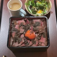 北新地はらみ 別邸 - 炭火焼はらみ重(1,500円)
                    ご飯大盛り(サービス)
                    ハラミ大盛り(+800円)