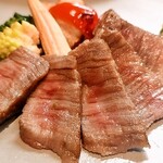 日本酒 ひととなり - 昆布〆国産牛のステーキ