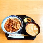 やぶ善 - ■ 牛丼、980円