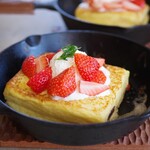 Coffee House Shaker - 