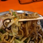 チャランポラン - クソ美味い。
      福岡近郊の方、是非とも食べて欲しい皿うどん。