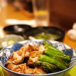 Sakaeya - 焼鳥丼も美味しいです