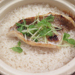 さく間 - ここは炊き込み御飯が有名！　最初にいただいたのは、「鯛めし」