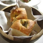 34410571 - ローズマリーのフォカッチャ