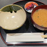 とんかつ 螢水 - 茶碗と豚汁