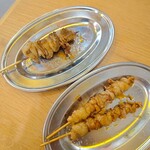 串とメシにはサケキタル - ぐるぐる鶏皮