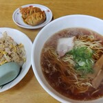 エビス屋 - 料理写真:ラーメン＆ミニ焼飯