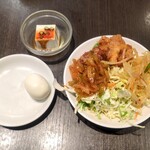 토셰 카이힌마쿠하리점 - サラダバー盛付