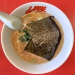 山岡家 - 醤油ラーメン 690円