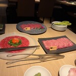 神戸牛焼肉 にくなべ屋 神戸びいどろ - 