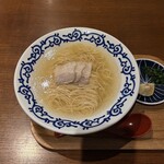 豚そば月や 福岡空港店 - 