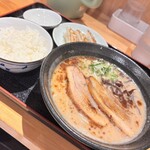 熊本らーめん 健軍白龍 - 