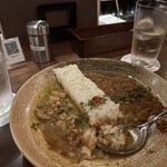 麻布十番 薬膳カレー 新海 本店 - 