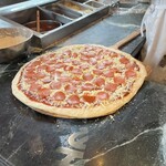 Henry's PIZZA - 