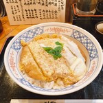 立呑み とんかつ まるや - ロースかつ丼、600円。