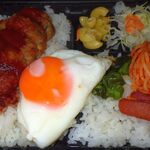 まんぷく - 千切り人参ピリ辛炒めぢゃなく珍しくパスタでちと残念．