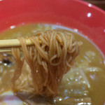 楽山 - カレーラーメンの麺