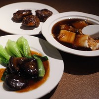 大珍樓 - シイタケと青梗菜の醤油炒め、他・・・
